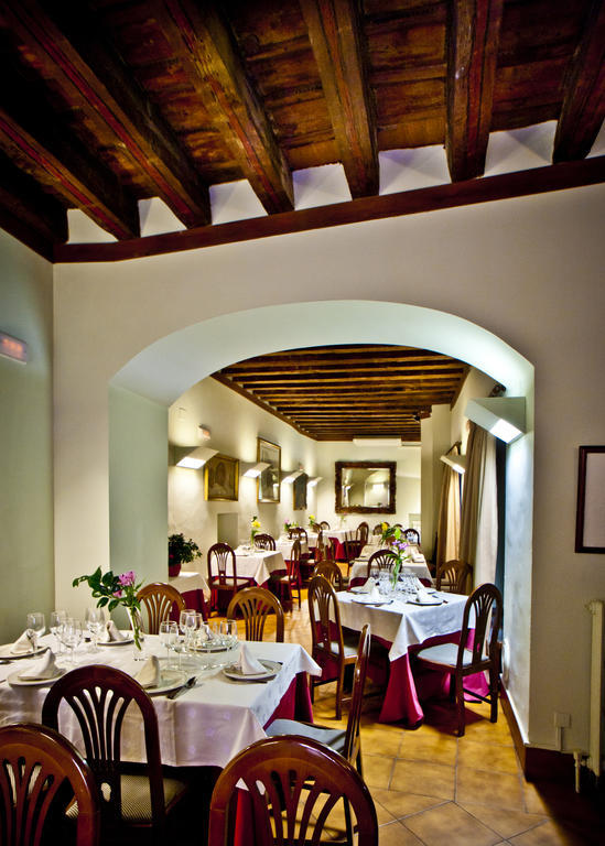 Hotel Condes De Castilla Segovia Bagian luar foto