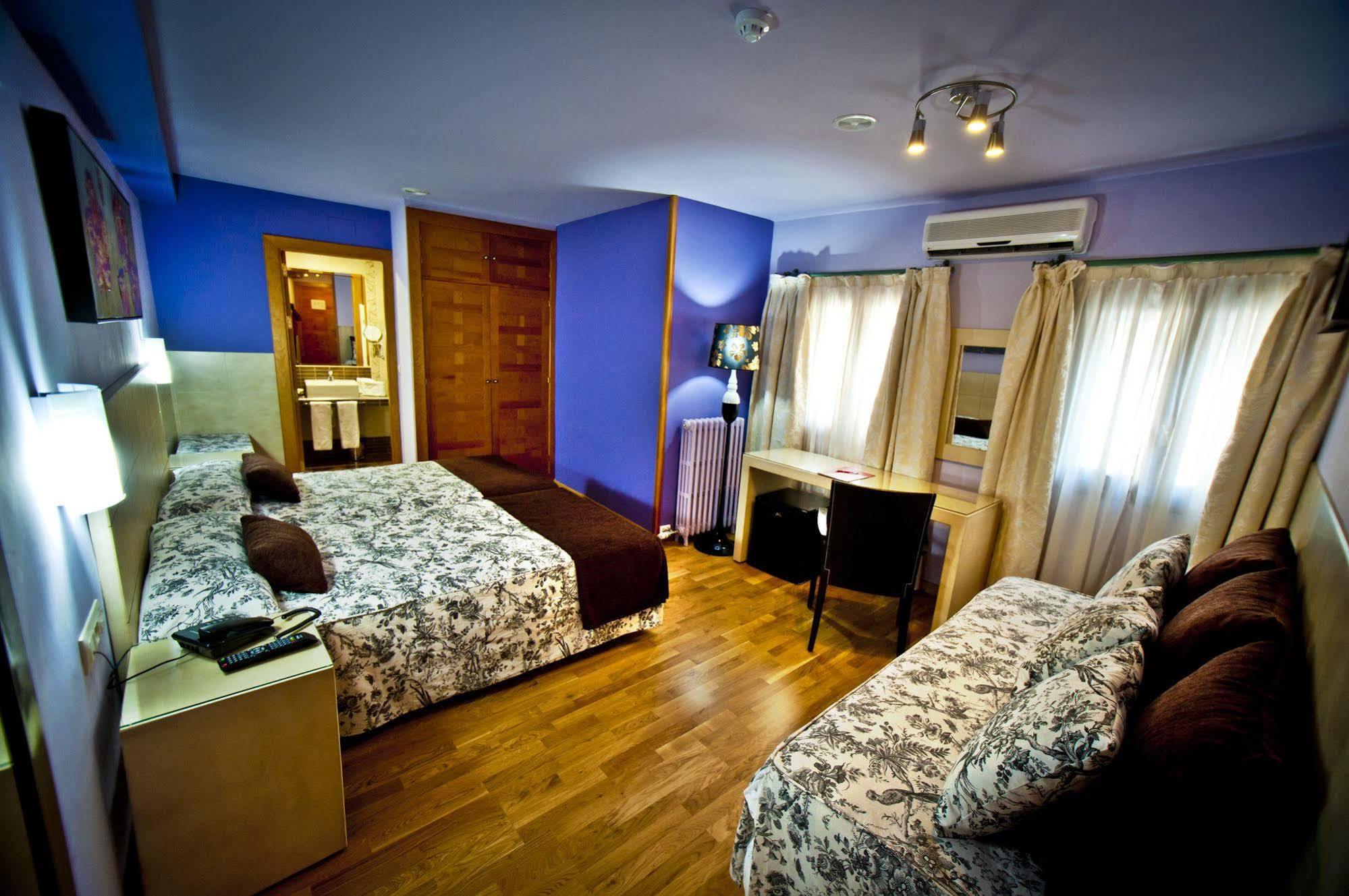 Hotel Condes De Castilla Segovia Bagian luar foto