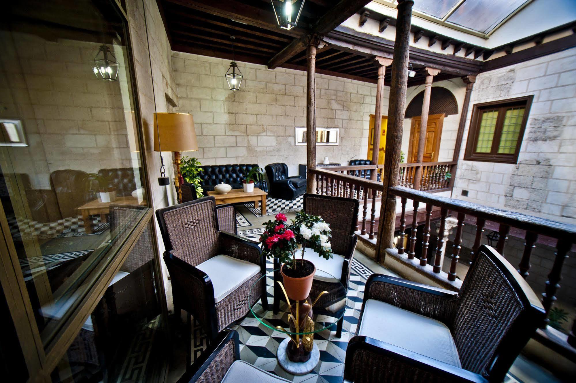 Hotel Condes De Castilla Segovia Bagian luar foto