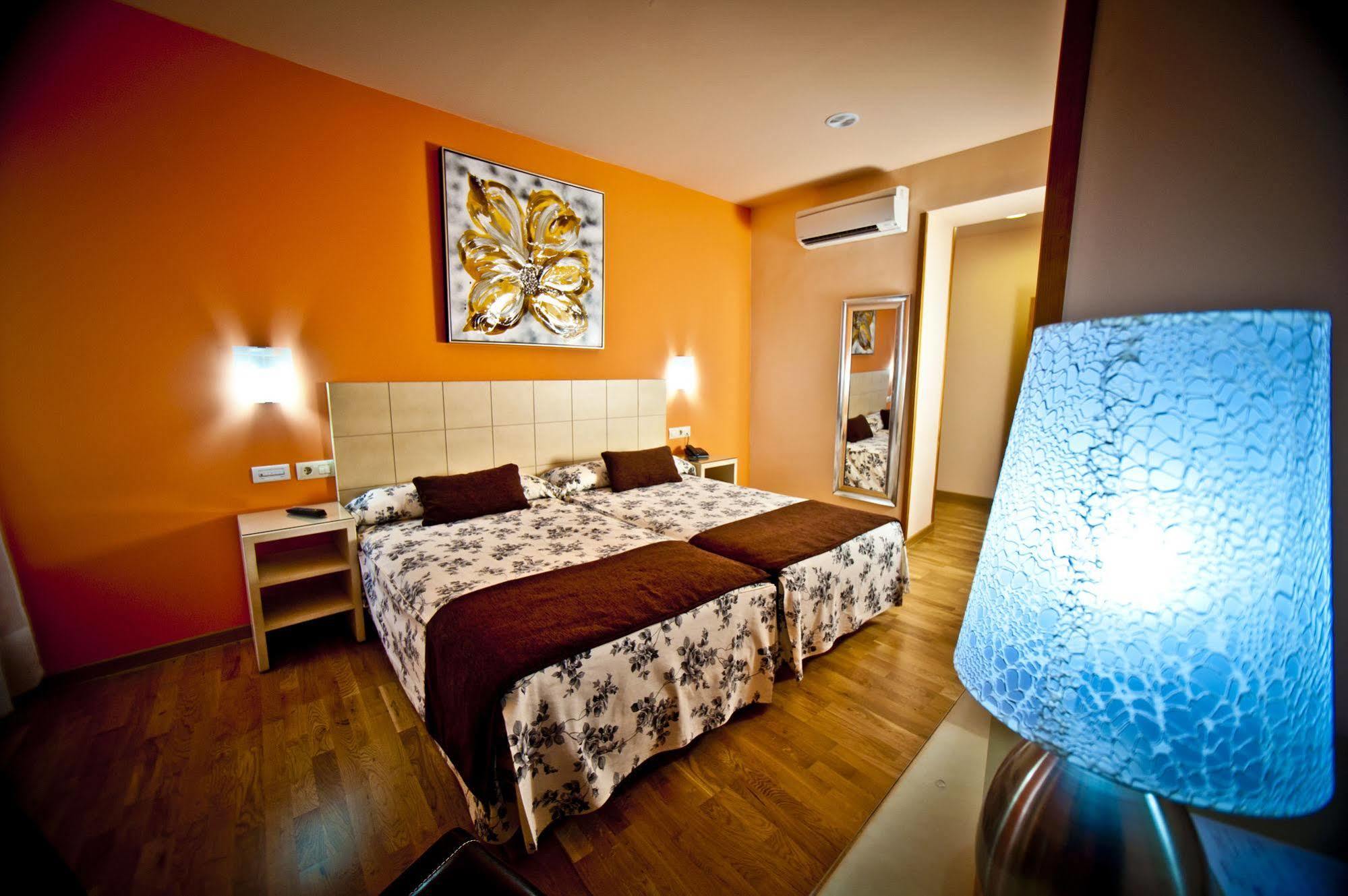 Hotel Condes De Castilla Segovia Bagian luar foto