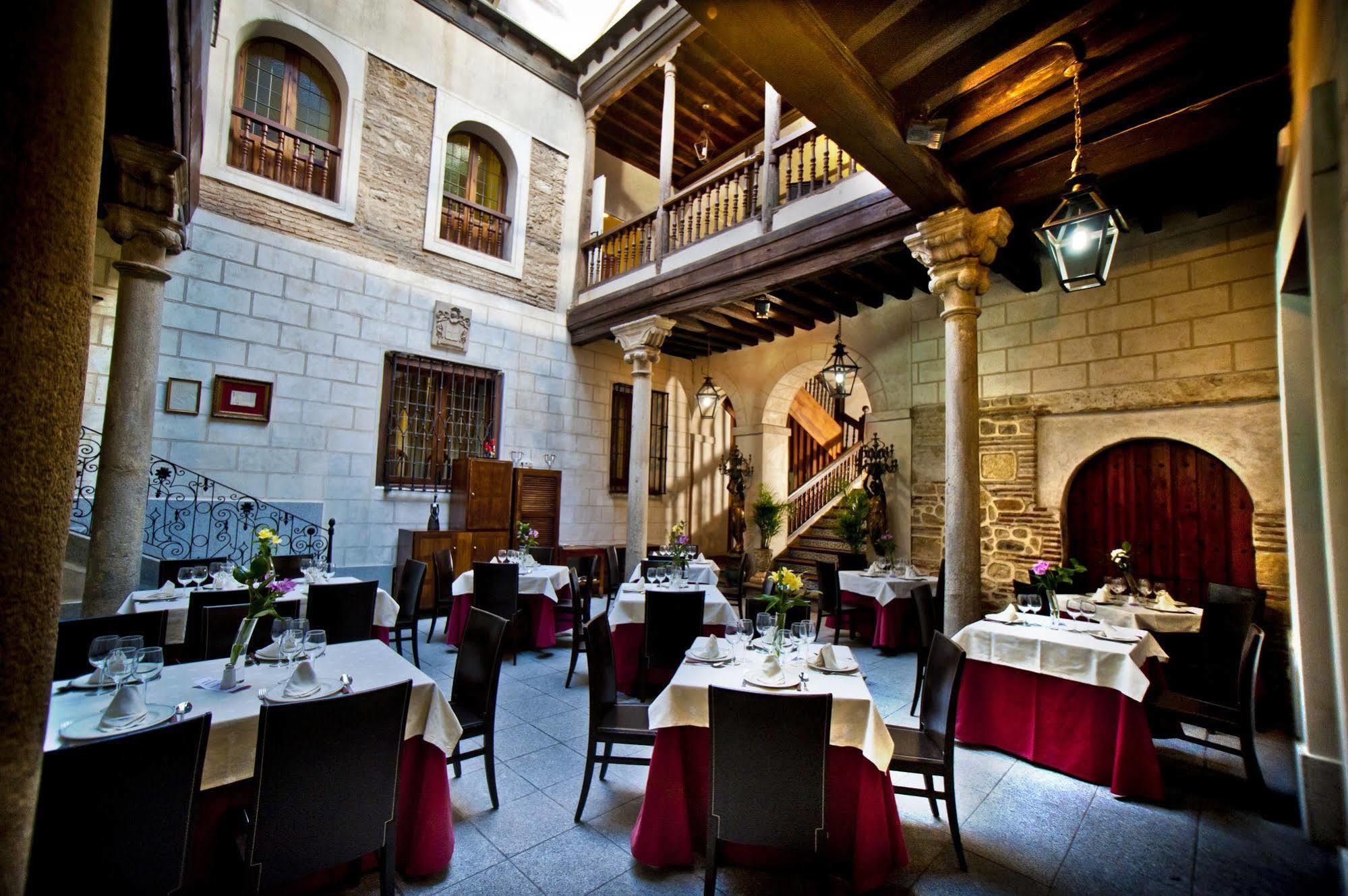Hotel Condes De Castilla Segovia Bagian luar foto